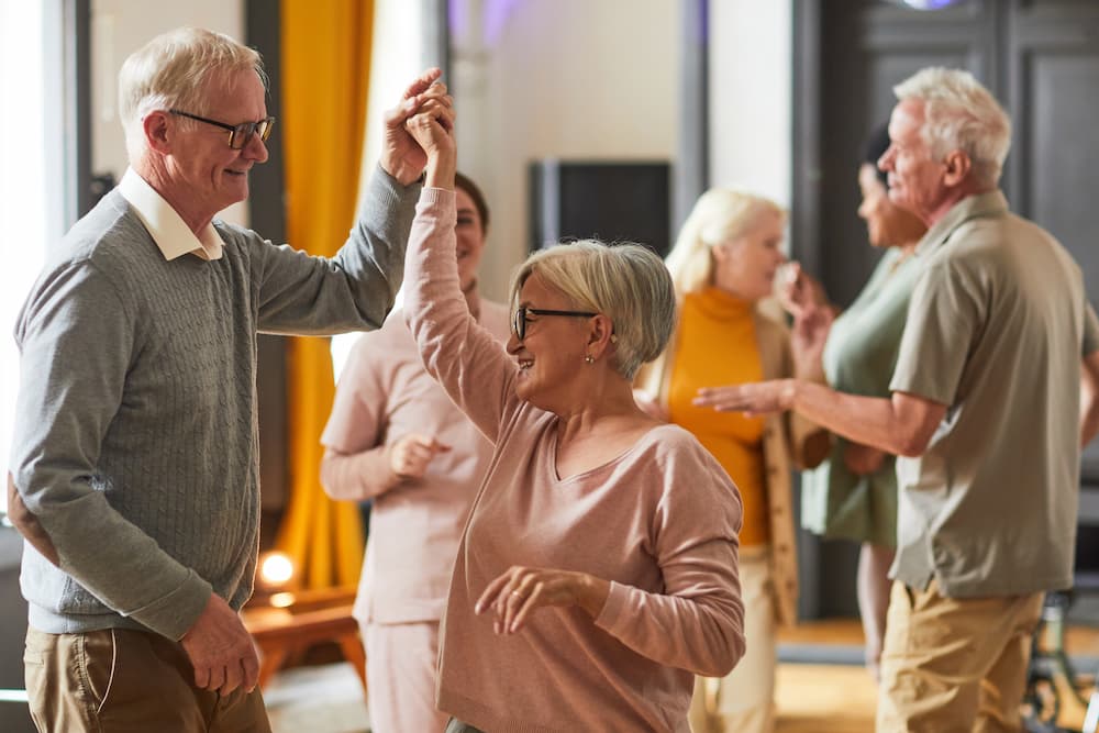 help seniors flourish with dementia
